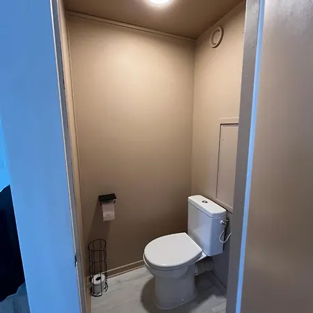 Quartier Des Minimes Avec Piscine, Parking, En Bordure Du Port à Apartamento