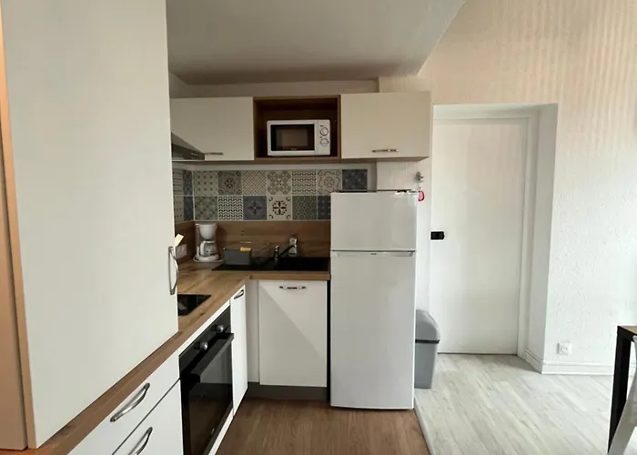 Quartier Des Minimes Avec Piscine, Parking, En Bordure Du Port A Apartment La Rochelle (Charente-Maritime)